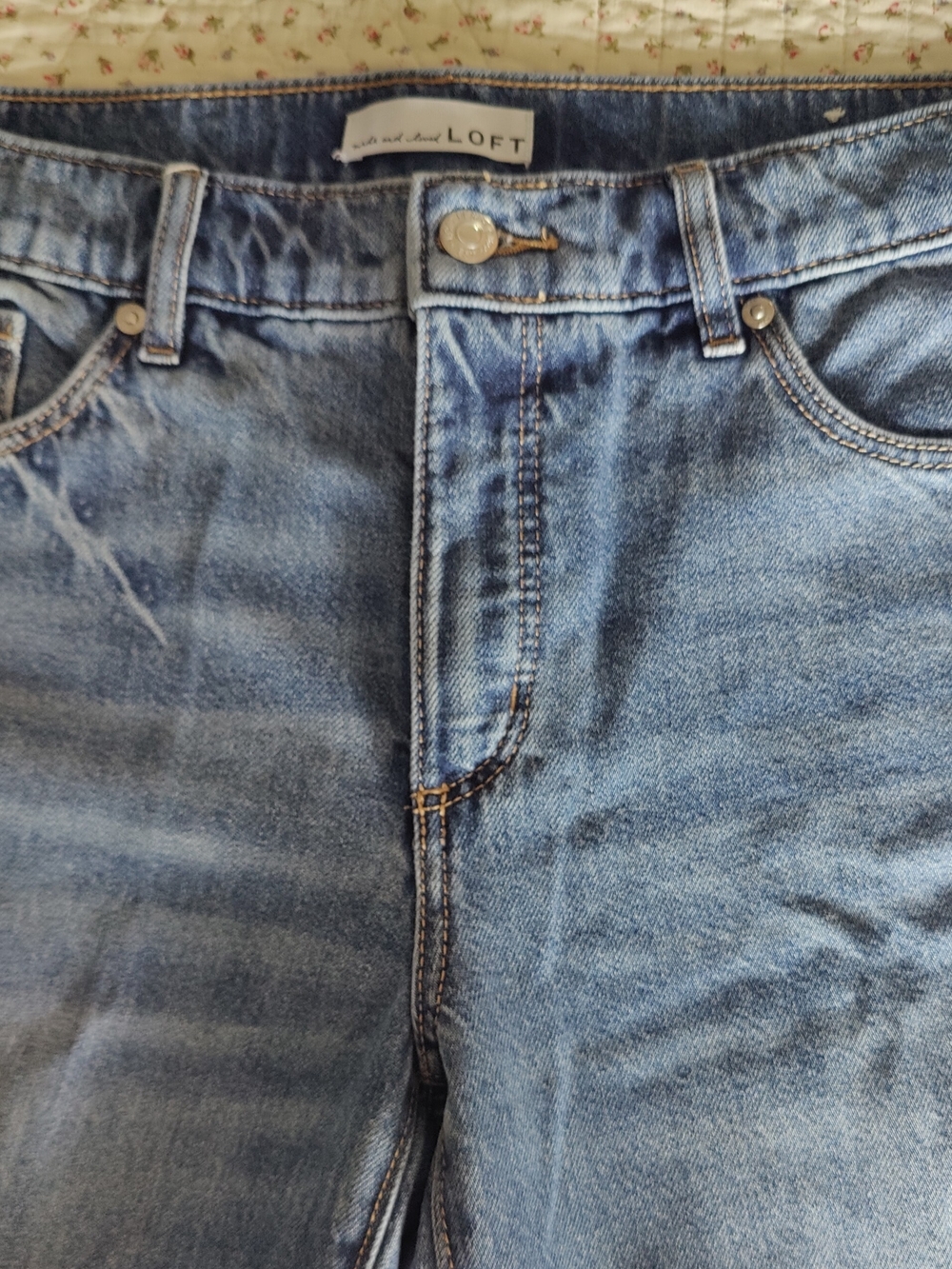 LOFT Light Wash Relaxed Women’s Jeans